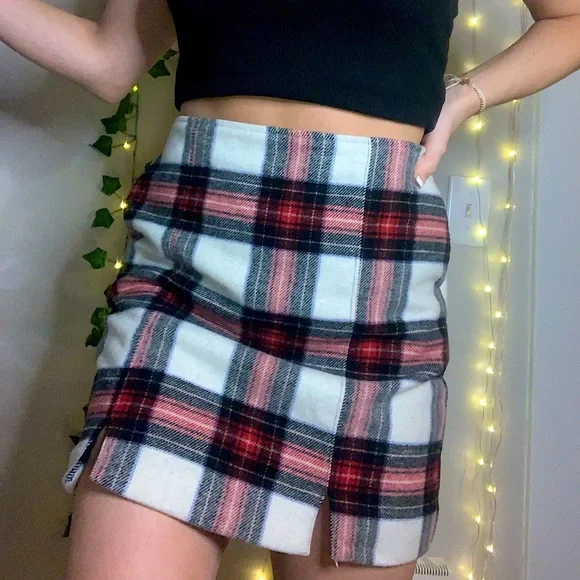 Cute top skirts hollister